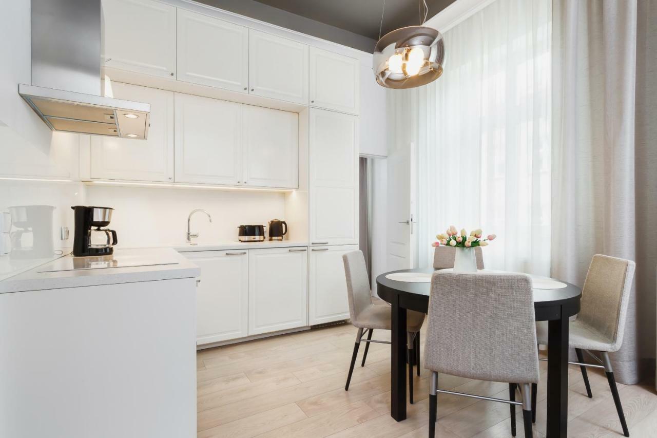 Arianska By Renters Prestige * Cracovia